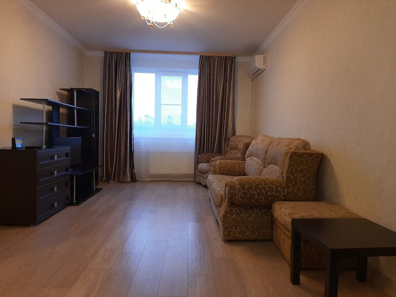 Apartment On Pervomayskiy Prospekt 76/3