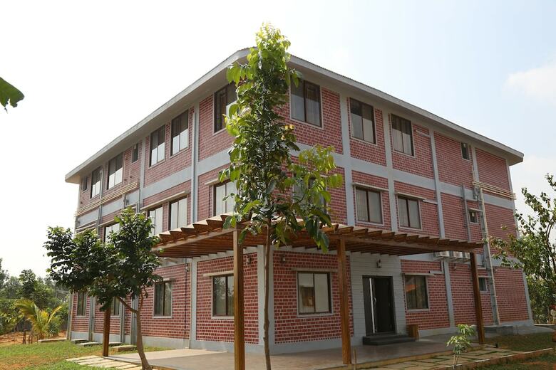 Hotel Gk Hill View Resort, Kaiwara