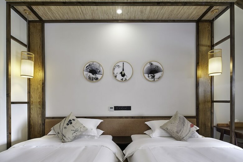 Posada Floral Hotel Deqing Qinzizaiju