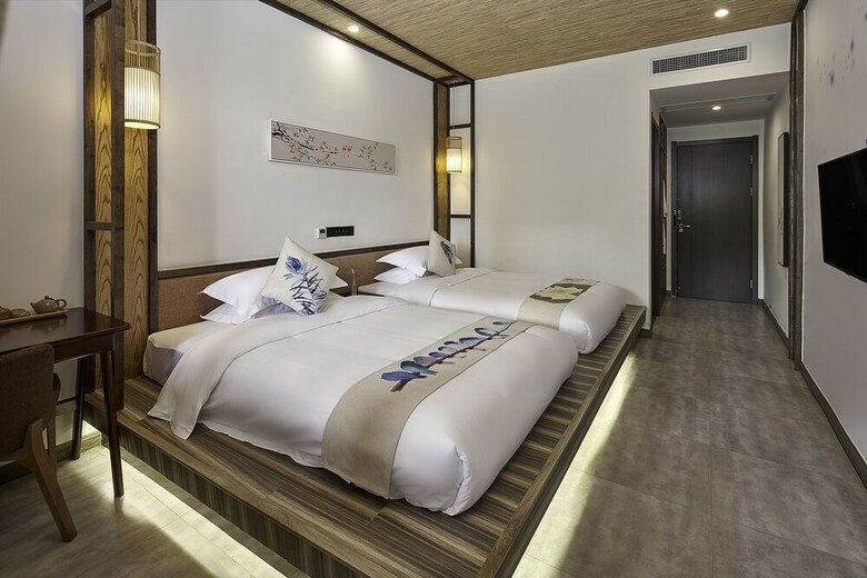 Posada Floral Hotel Deqing Qinzizaiju