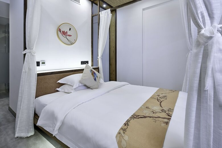 Posada Floral Hotel Deqing Qinzizaiju