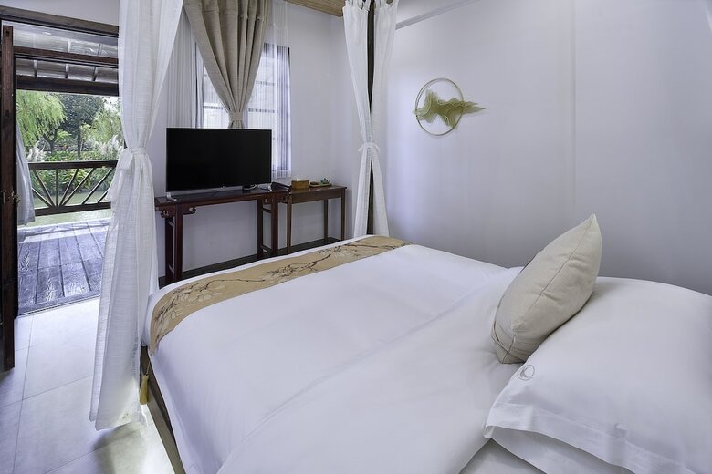 Posada Floral Hotel Deqing Qinzizaiju