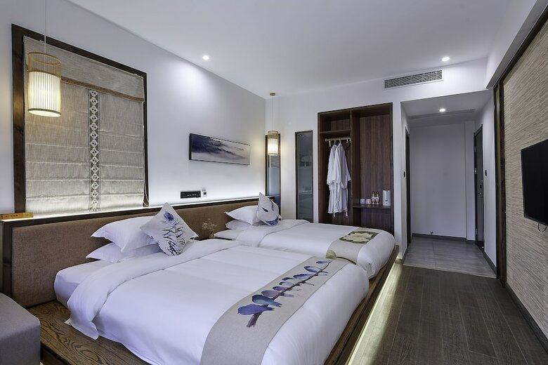 Posada Floral Hotel Deqing Qinzizaiju