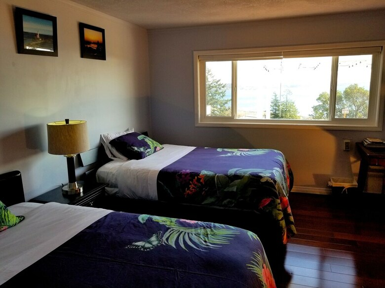 Victoria Ocean View B&B House