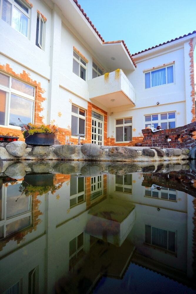 Hotel Water House