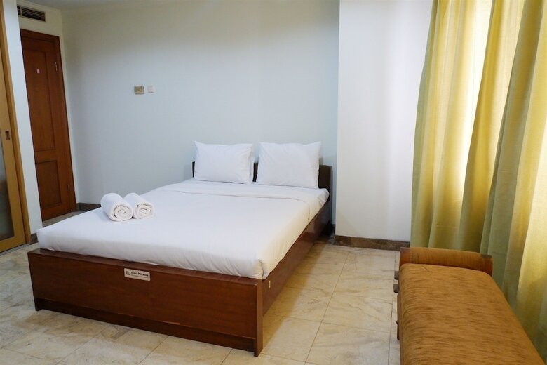 Spacious 2br Slipi Apartment Near Senayan