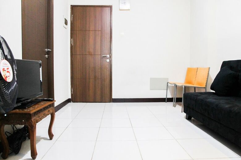 Basic 2br Lagoon Apartment
