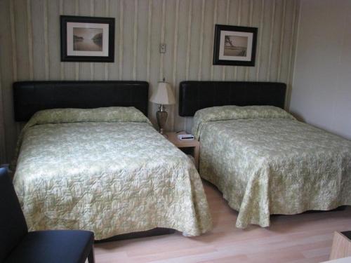 Macneil's Motel