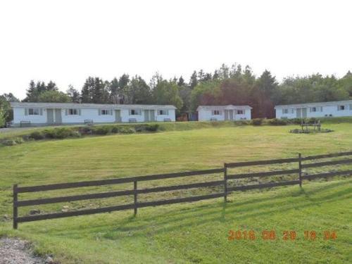 Macneil's Motel
