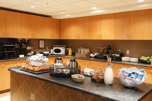 Hotel Pomeroy Inn And Suites Grimshaw
