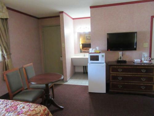Village Inn Motel