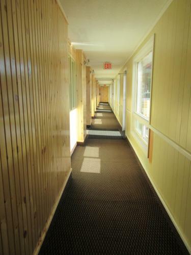 Village Inn Motel