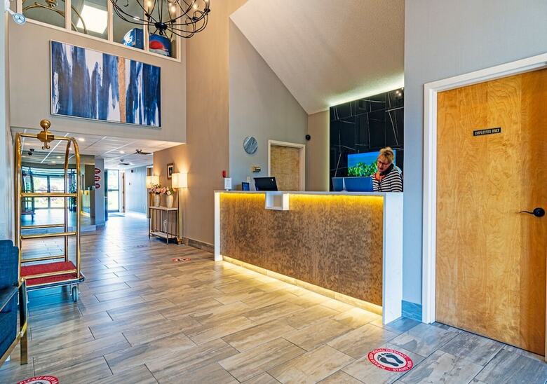 Hotel Slumber Inn