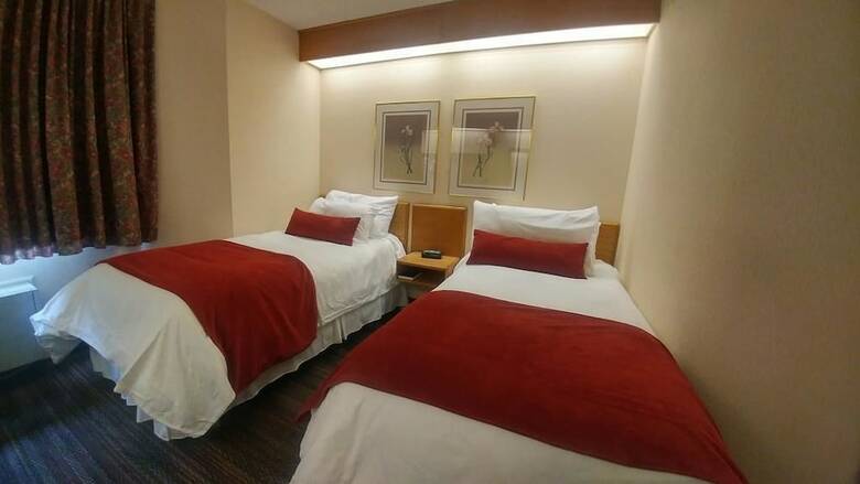Hotel Slumber Inn