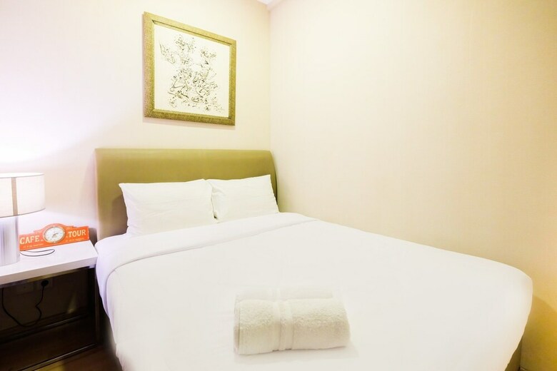 1br Apartment With Big Sofa Bed At Casa Grande Residence