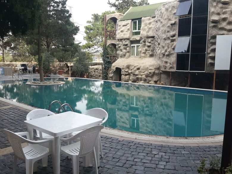 Hotel Ruslan 93