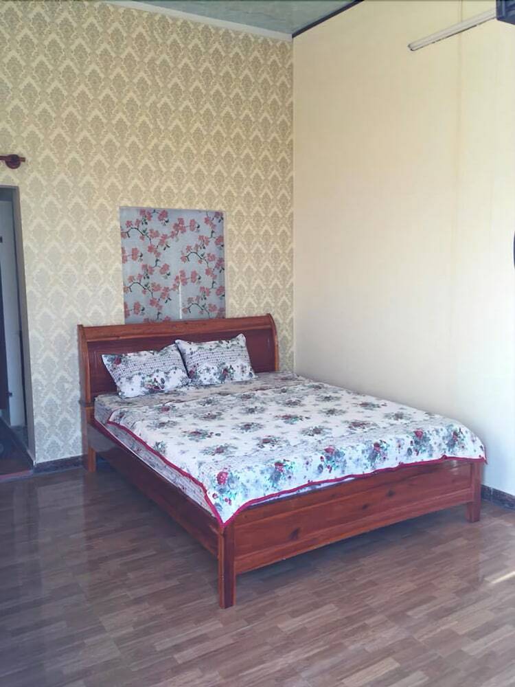 Hotel Lucky Ann