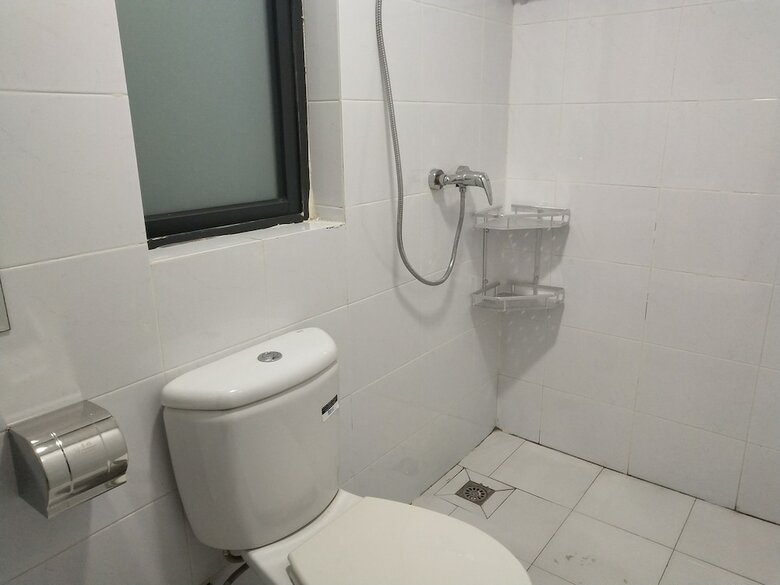 Gemmed Apartment