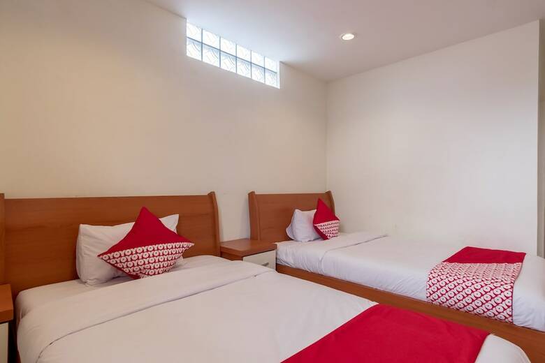 Hostal Oyo 294 Andrea Residence Syariah