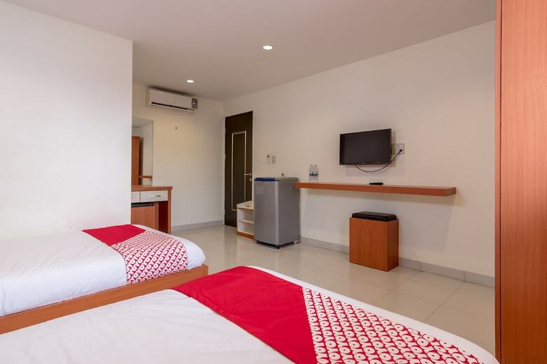Hostal Oyo 294 Andrea Residence Syariah