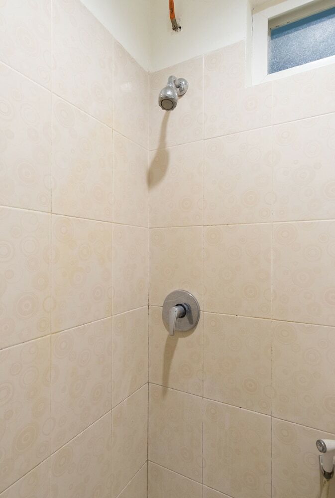 Hostal Oyo 294 Andrea Residence Syariah
