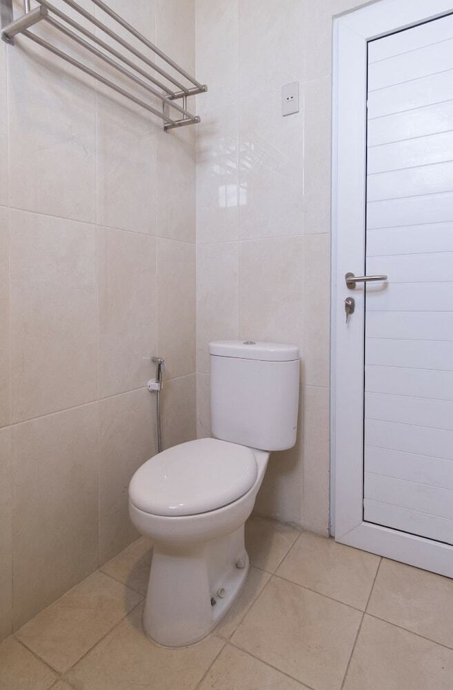 Hostal Oyo 294 Andrea Residence Syariah