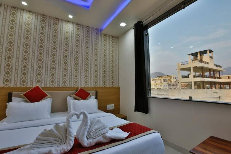Hotel Krish Palace