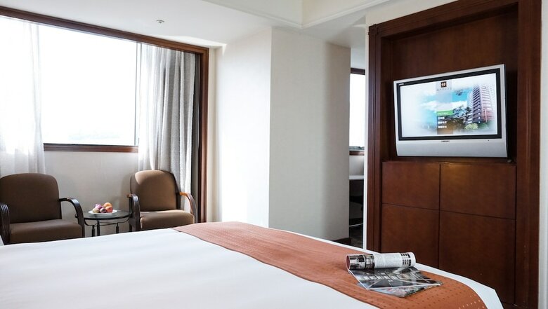 Hione Holiday Hotel