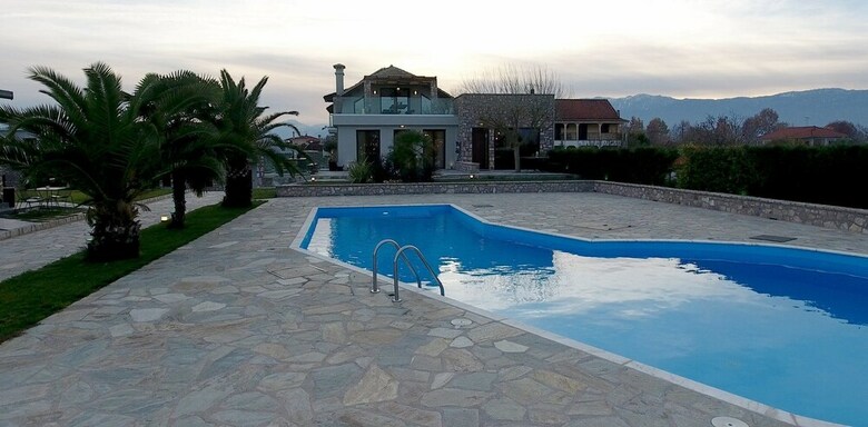 Aparthotel Vintage Suites Trikala
