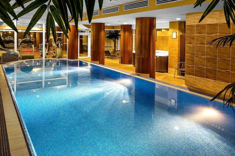 Grand Royal Hotel