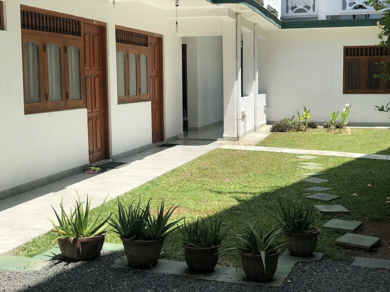The Retreat Hotel