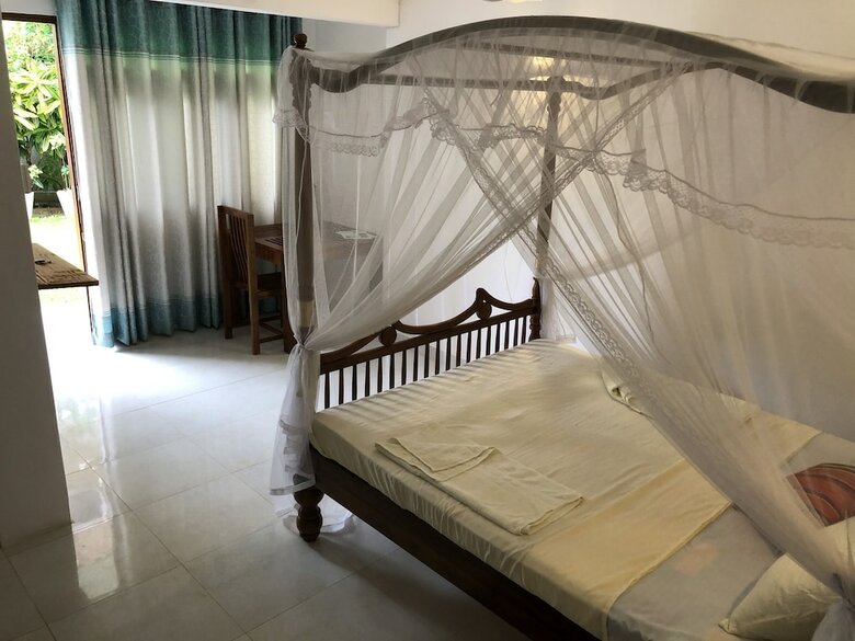 The Retreat Hotel