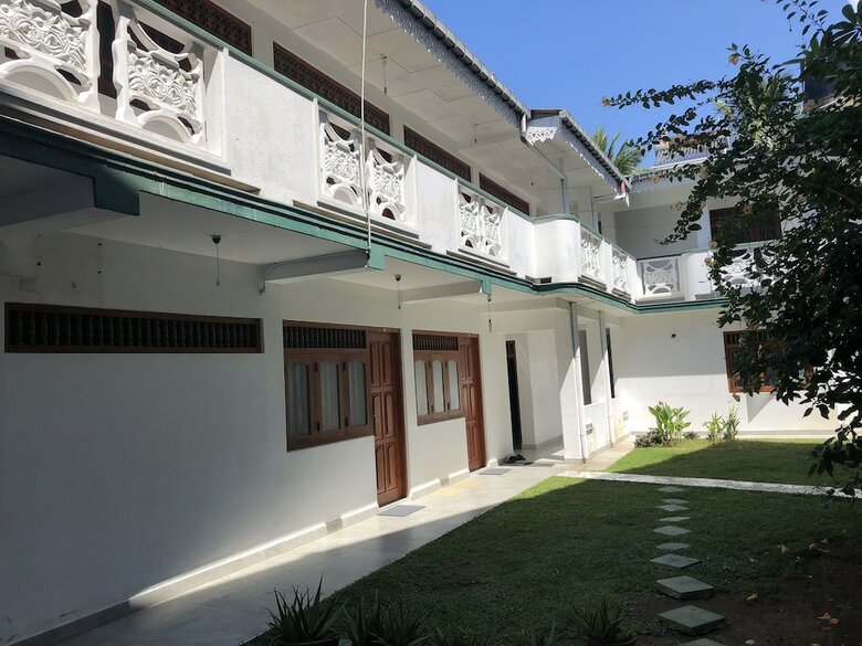 The Retreat Hotel