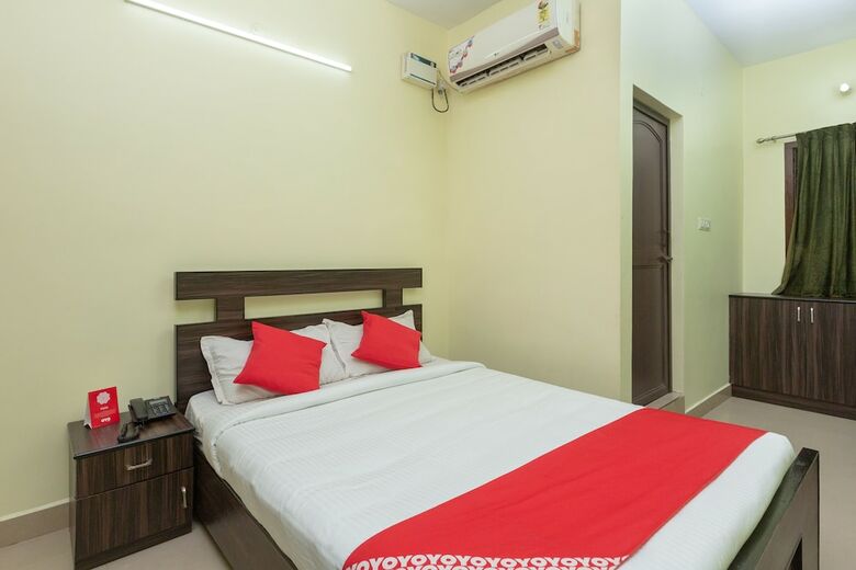 Hotel Oyo 22408 Apple Tree Residency