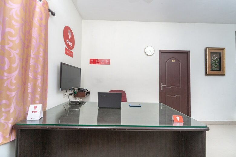 Hotel Oyo 22019 Skye Service Apartments