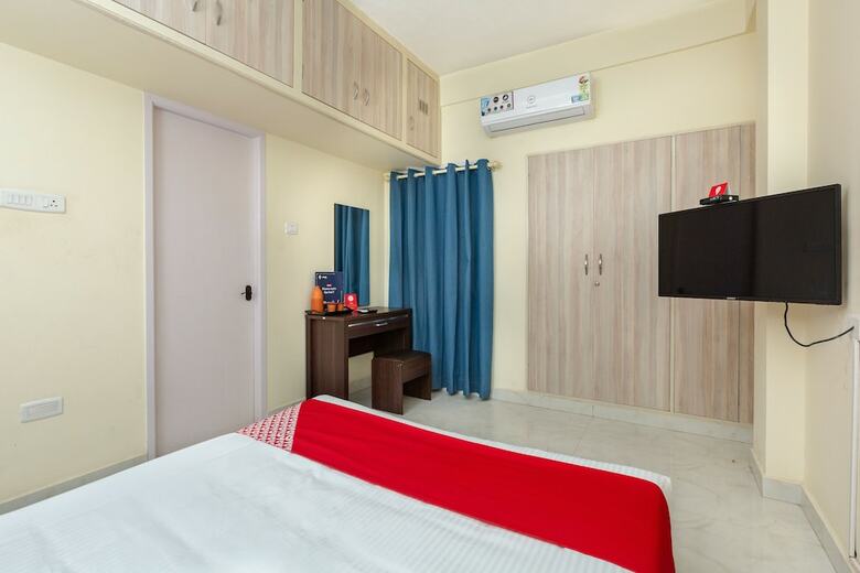 Hotel Oyo 23081 Little Stay Service Apartments