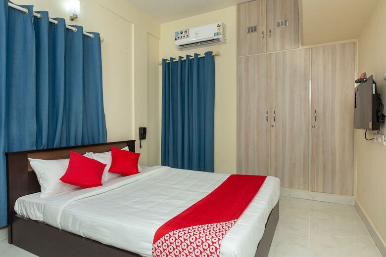 Hotel Oyo 23081 Little Stay Service Apartments