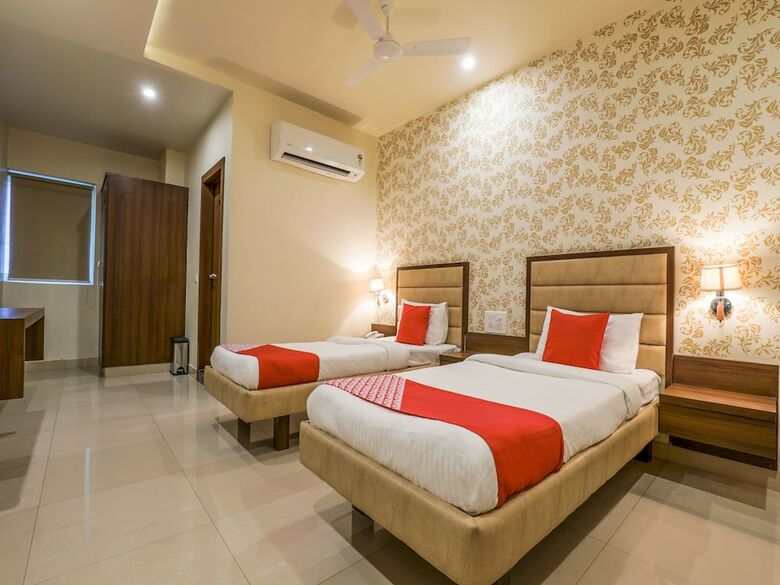 Hotel Oyo 4035 Spg Grand