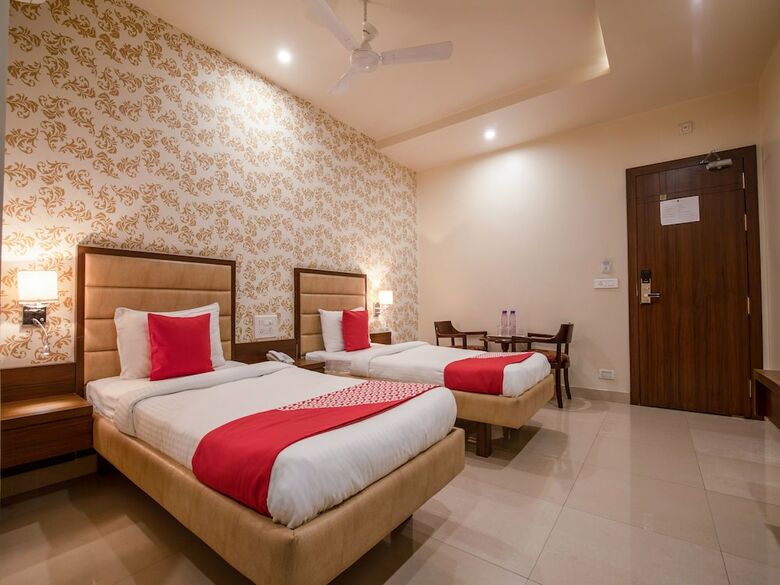 Hotel Oyo 4035 Spg Grand