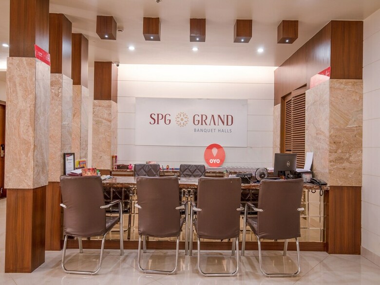Hotel Oyo 4035 Spg Grand