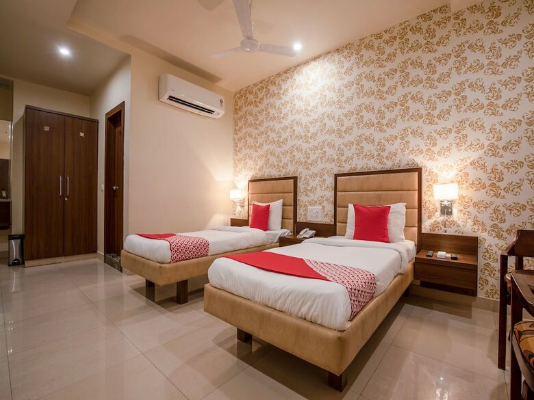 Hotel Oyo 4035 Spg Grand