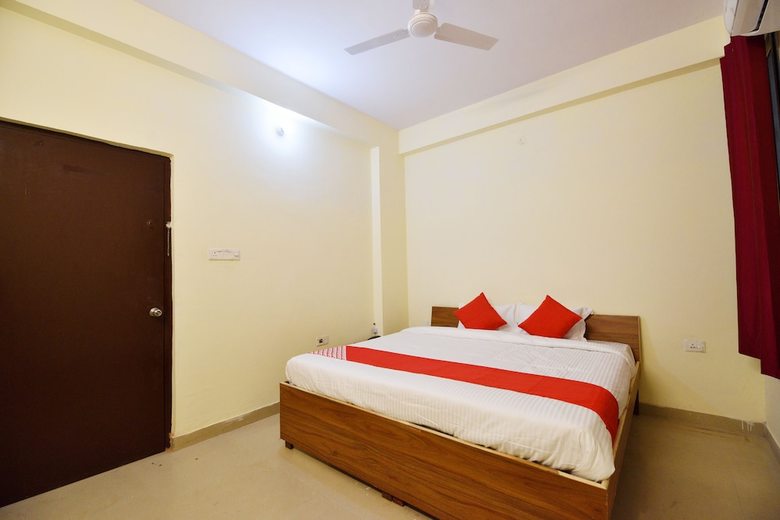 Oyo 22966 Hotel Raj Niwas