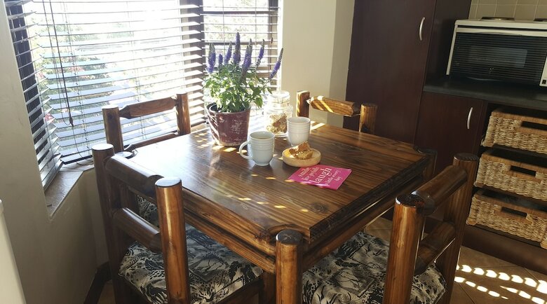 Apartamentos Paradise Self-catering Units