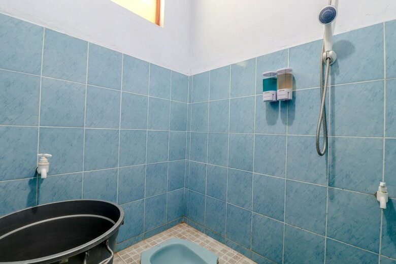 Hostal Bahagia Sederhana Home Stay - Hostel