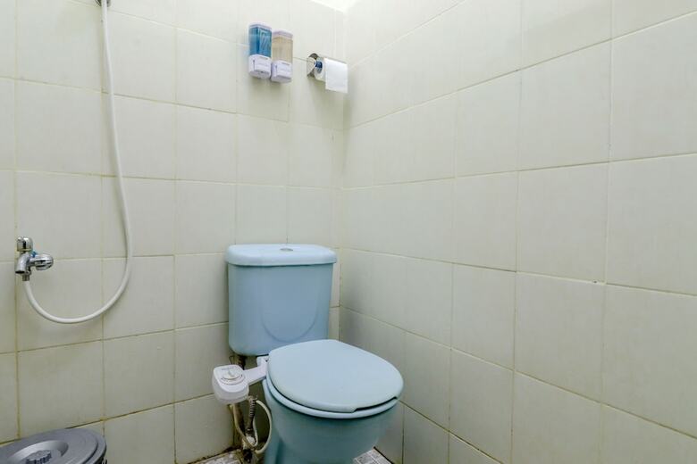 Hostal Bahagia Sederhana Home Stay - Hostel