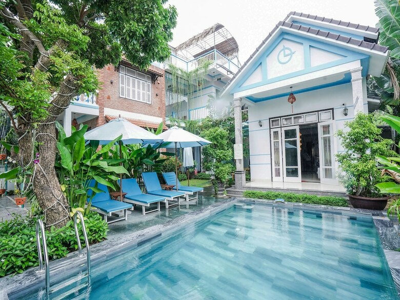 Hotel An Bang River Lake Villa