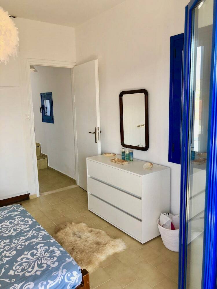 Aphrodite And Apollo Apartments