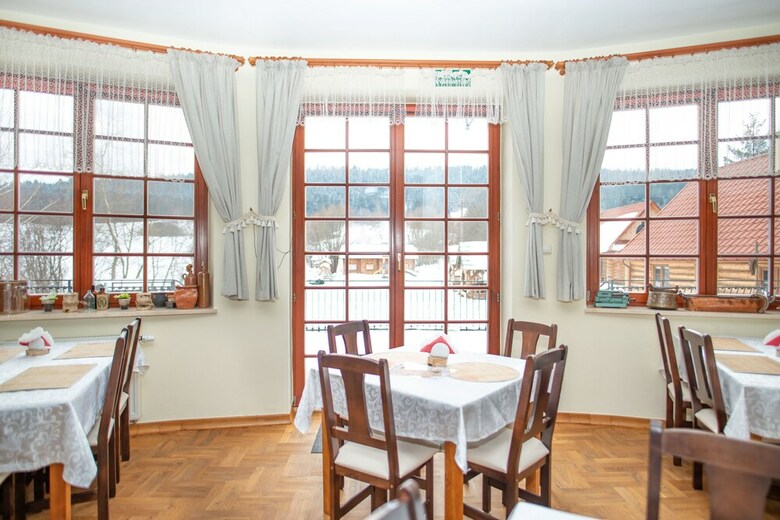 Hotel Gosciniec Pieciu Stawow