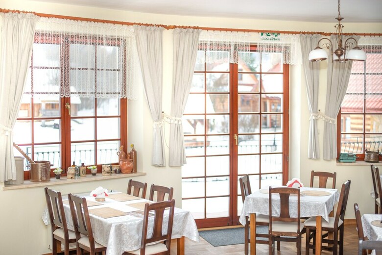Hotel Gosciniec Pieciu Stawow