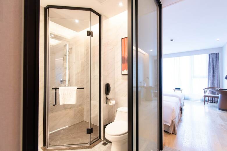 Hotel Ramada Plaza Wyndham Wenzhou Cangnan